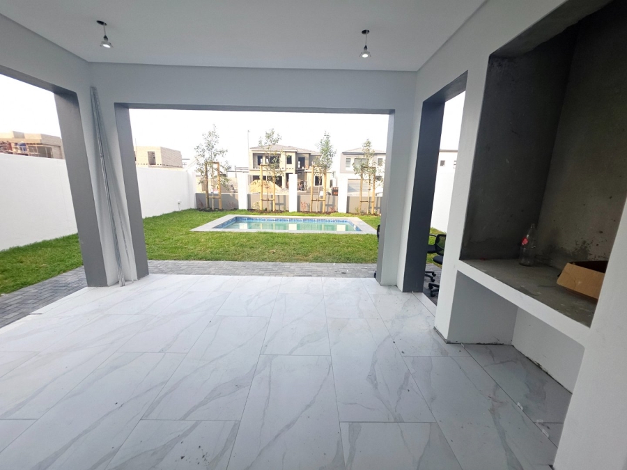 4 Bedroom Property for Sale in Sandown Western Cape